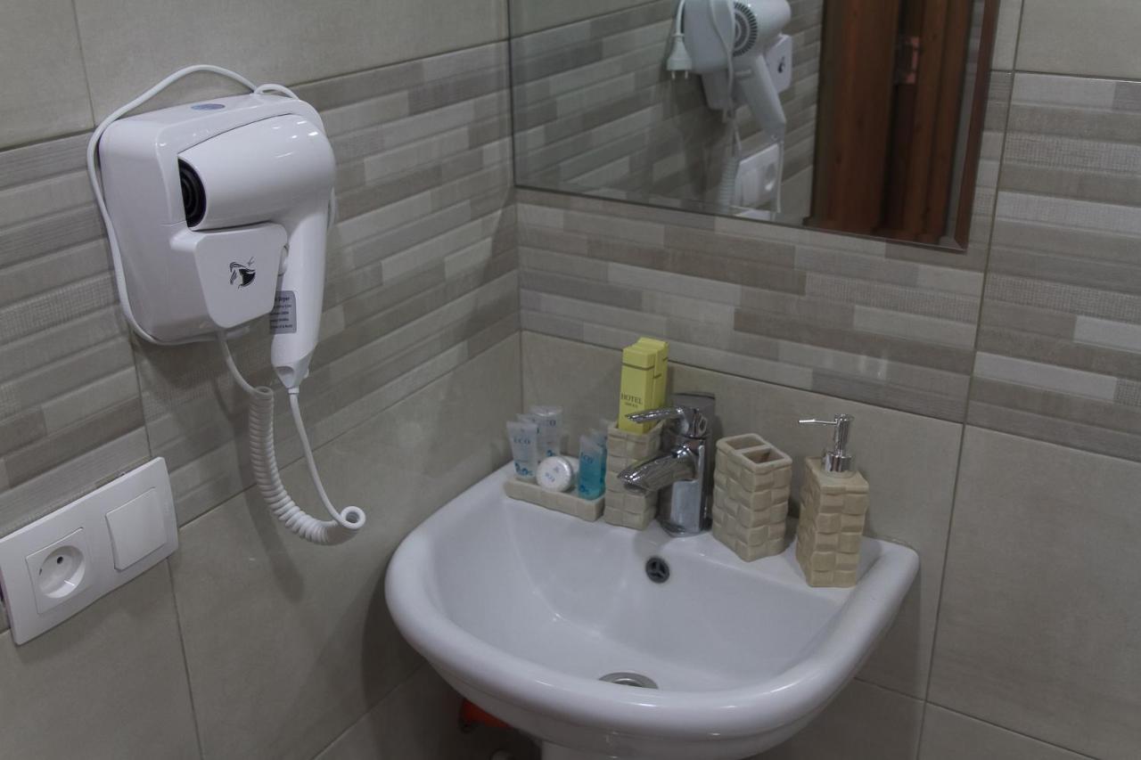 מלון קזבגי Sunny Mountain House מראה חיצוני תמונה